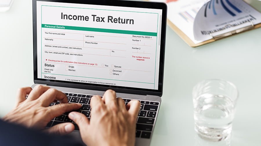 Income Tax Return Filing: सरकार ने ITR फॉर्म किए बड़ें बदलाव, अब इन लोगों को भी देना होगा टैक्स, जानें डिटेल