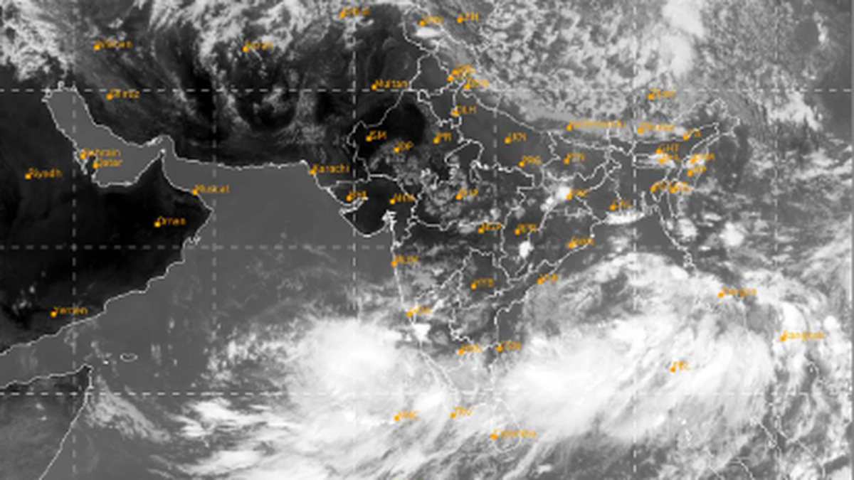 बंगाल में साइक्लोन ‘रेमल’ मचा सकता है बड़ी तबाही, मौसम विभाग ने जारी किया अलर्ट